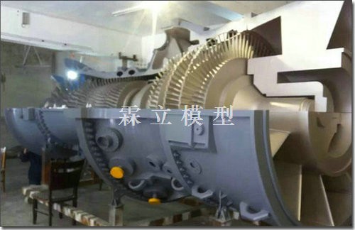發動機剖面模型