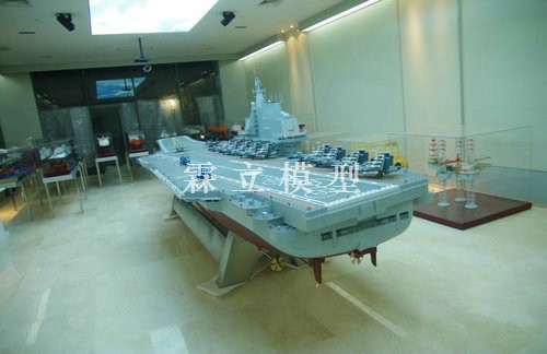 大連海事大學定制遼寧艦模型